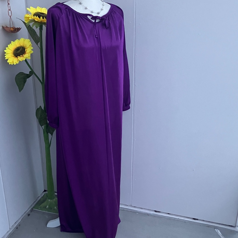 Vintage 70s 80s Vibrant Purple Long Sleeve Oversized Flowy Maxi Nightgown Dress